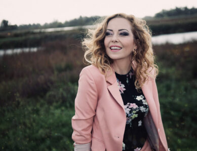 ANNEKE VAN GIERSBERGEN